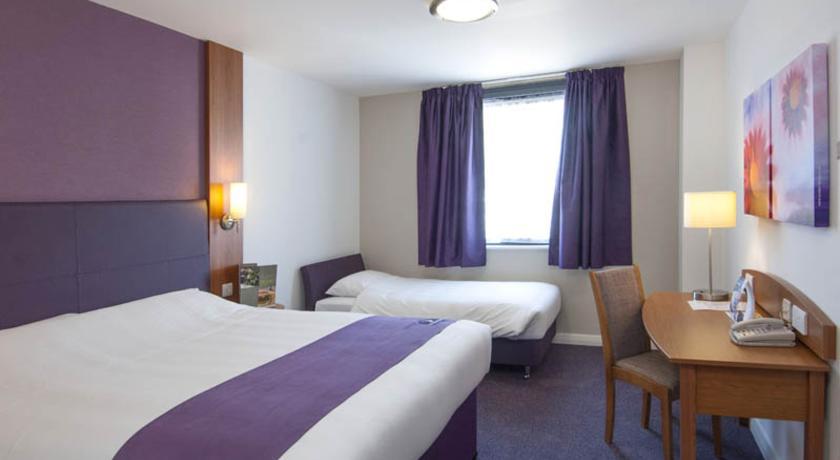 Premier Inn 奇切斯特 客房 照片