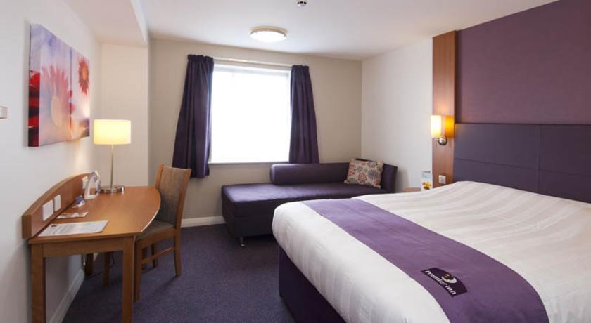 Premier Inn 奇切斯特 外观 照片
