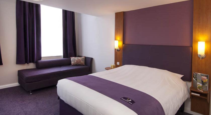 Premier Inn 奇切斯特 客房 照片