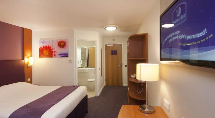 Premier Inn 奇切斯特 外观 照片
