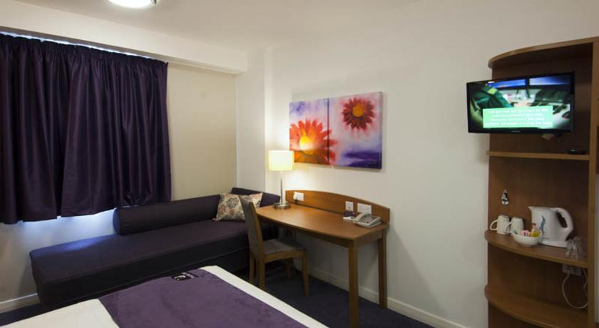 Premier Inn 奇切斯特 客房 照片