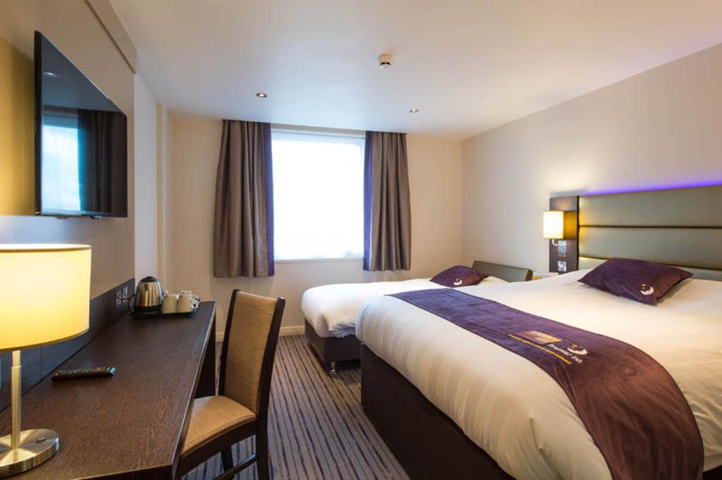 Premier Inn 奇切斯特 外观 照片