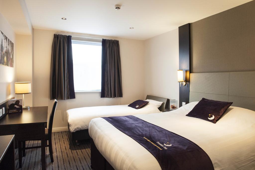 Premier Inn 奇切斯特 外观 照片