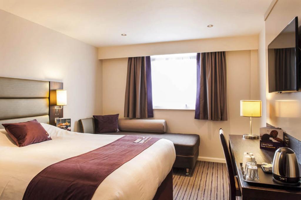 Premier Inn 奇切斯特 外观 照片