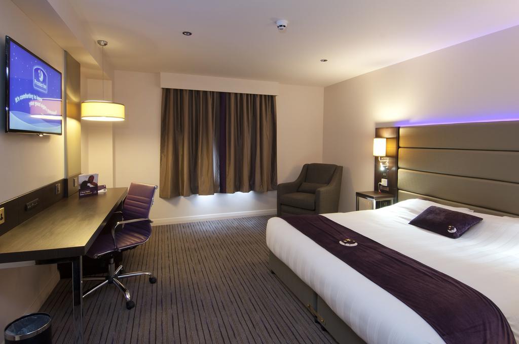 Premier Inn 奇切斯特 外观 照片