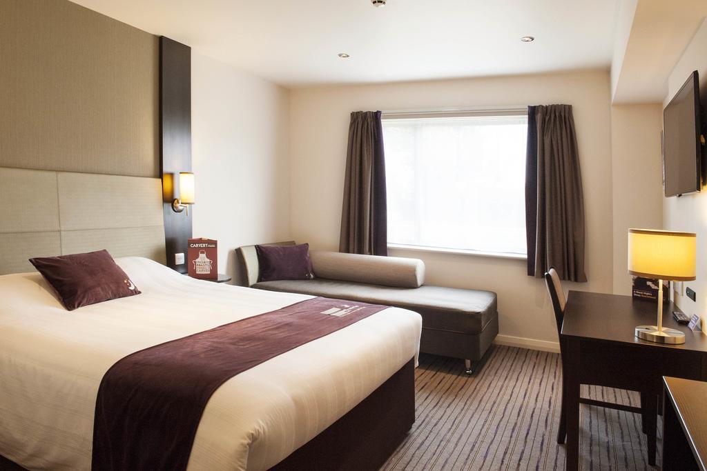 Premier Inn 奇切斯特 外观 照片